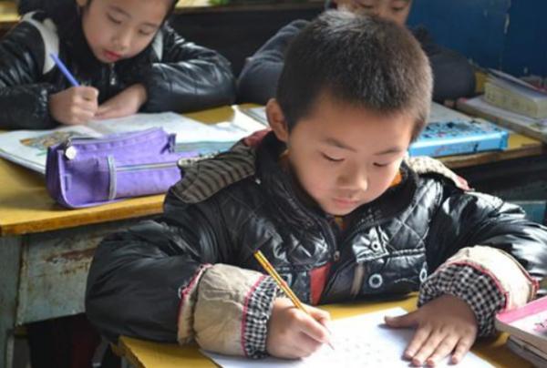 北京一小學生“開學清單”曝出，才開學就花40多萬，開銷也太大了