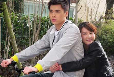 李易峰與方安娜再曝戀情,女方坐不住了,聲稱與男方很難不見面 李易峰與方安娜再曝戀情,女方坐不住了,聲稱與男方很難不見面