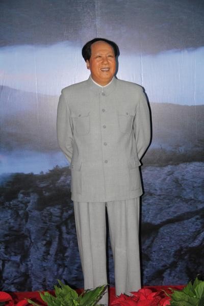 1949年葉劍英提議,中央機關設立在中南海,毛澤東為何不同意? 1949年葉劍英提議,中央機關設立在中南海,毛澤東為何不同意?