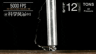 撞碎子彈，比鑽石還硬的玻璃，能承受20噸壓力的“魯伯特之淚”