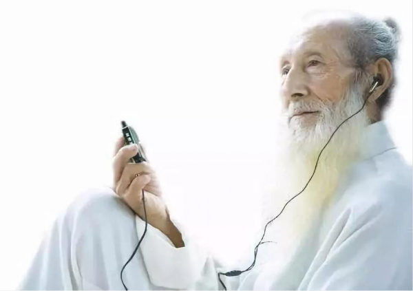 60歲以上老年人，想健康長壽，要多注意補充哪些營養？一文說清