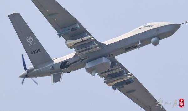 國產軍用無人機掛彈表演、殲20雙髮尾焰格外搶眼……中國航展現場大圖來啦