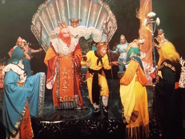 西遊記中，龍王和閻王一起拜見玉帝，為何玉帝卻不讓閻王進殿？