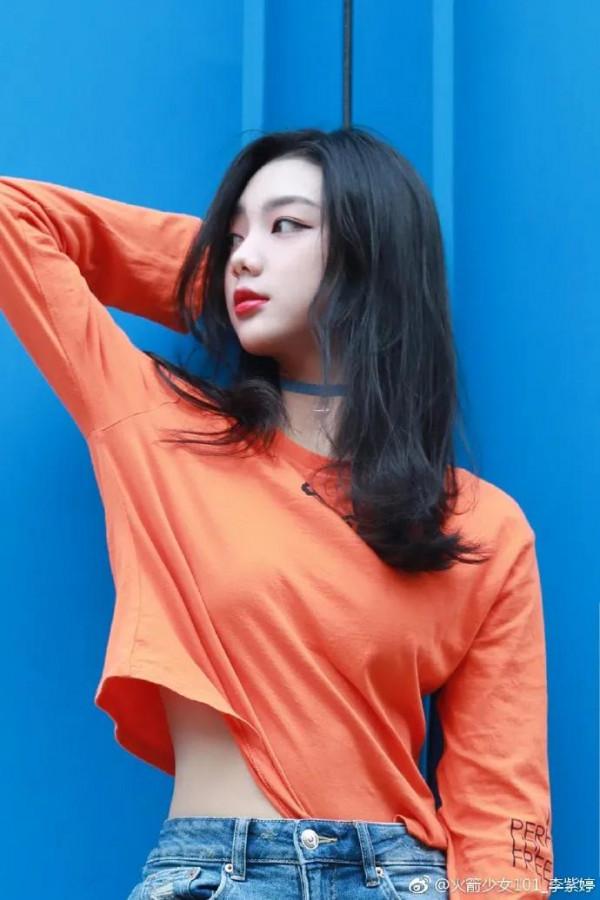 火箭少女解散了，與王一博傳戀情的李子璇，真的被資本偷換人生嗎