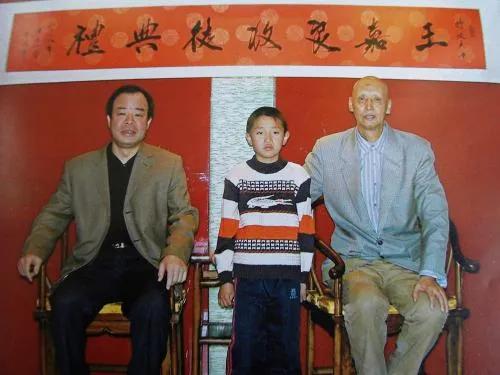 趙國榮:小東北虎 棋藝超一流(四) 趙國榮:小東北虎 棋藝超一流(四)