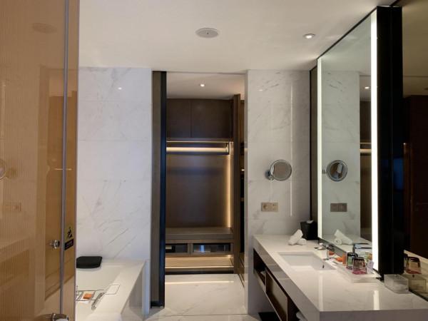 為什麼有人把衛生間改成衣帽間後苦不堪言?因為有4個地方沒做好 為什麼有人把衛生間改成衣帽間後苦不堪言?因為有4個地方沒做好