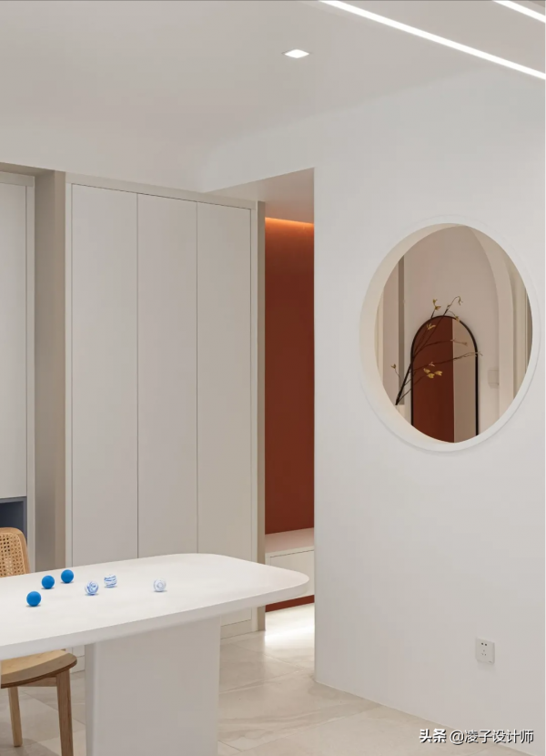 142m²簡約柔美三居,雙動線玄關、開放式書房和酒店式主臥套房 142m²簡約柔美三居,雙動線玄關、開放式書房和酒店式主臥套房