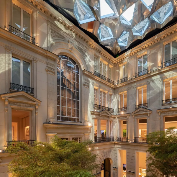 iPhone手機功能創新越來越少，外立面幕牆設計卻是越來越優秀了