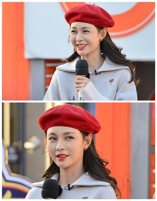 沈夢辰“戶外主持”穿著甜美,印花毛衣搭配貝雷帽,真不像30+ 沈夢辰“戶外主持”穿著甜美,印花毛衣搭配貝雷帽,真不像30+