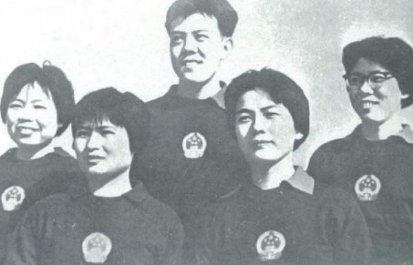 60年代&OpenCurlyDoubleQuote;乒乓世界冠軍&rdquo;：自願搬進養老院，除夕夜在廁所遺憾離世