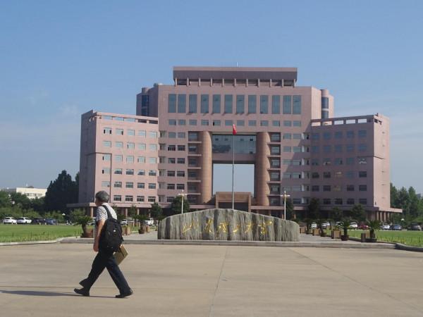 我“被精神病”！就是“想不通”！就像《紅樓夢》誰能“解夢”?