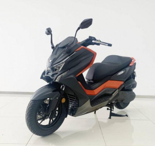 一大堆新車來襲！貝納利三缸街車、升仕350GK、凱越525齊亮相