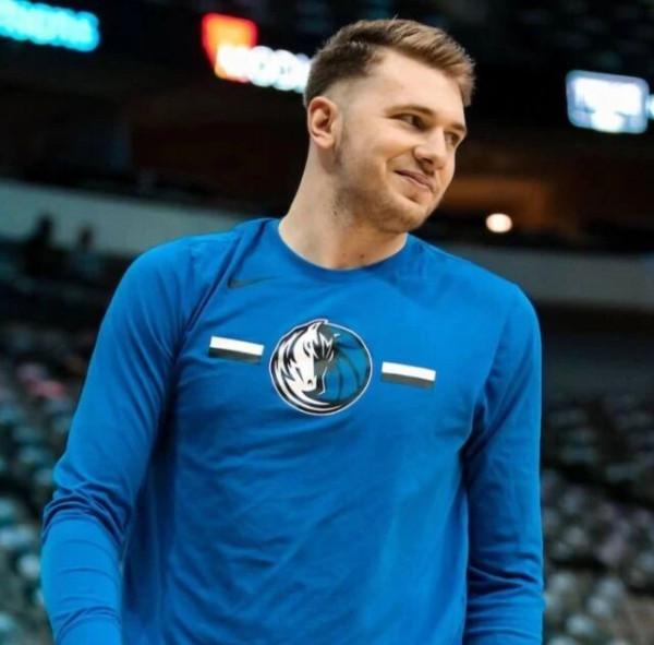 OD資訊體育:面對湖人的一家獨大,獨行俠又該何去何從? OD資訊體育:面對湖人的一家獨大,獨行俠又該何去何從?