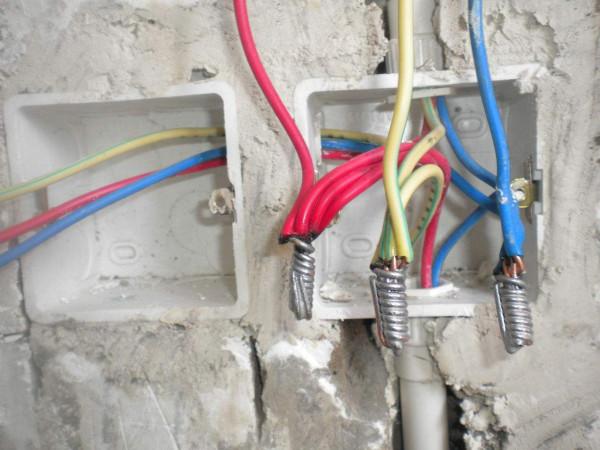 家裝電線選硬線還是軟線？裝修工人：我們喜歡軟線，業主偏愛硬線