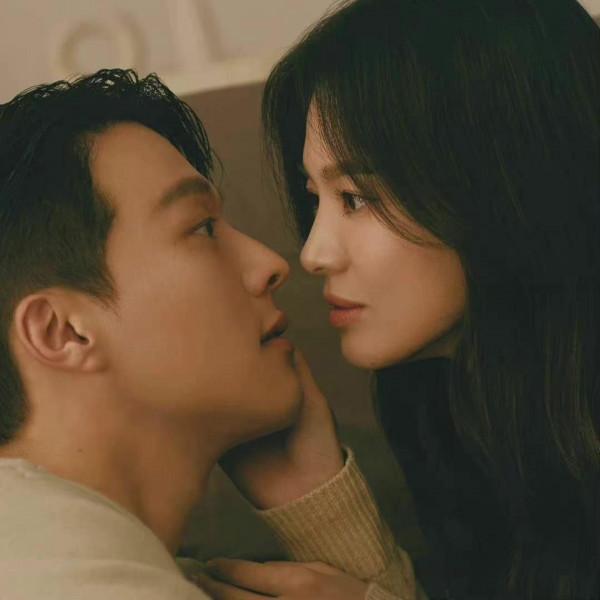 宋慧喬真能耐,與小10歲奶狗談戀愛無違和感,隨手抓拍也美成畫報 宋慧喬真能耐,與小10歲奶狗談戀愛無違和感,隨手抓拍也美成畫報