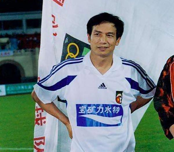 07年足壇鐵門李富勝葬禮：千人悼念，蔡明到場，曾力保王治郅軍籍