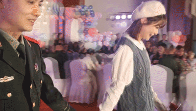 為了讓兵哥脫單,部隊出大招了 為了讓兵哥脫單,部隊出大招了