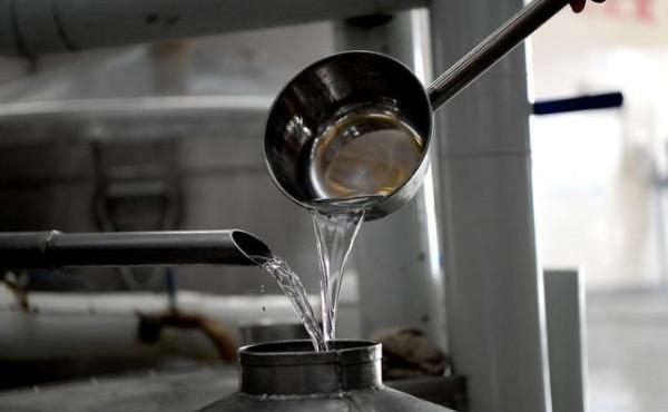 10元1斤的散裝酒能買嗎？牢記&OpenCurlyDoubleQuote;3個特點&rdquo;，以後再買不吃虧