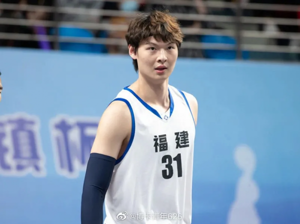 生吃王哲林！一個人扛起球隊！不愧是野球界第一分衛，太硬了...