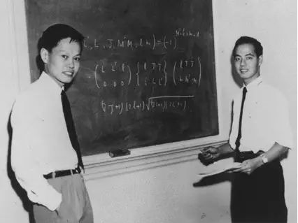 楊振寧稱杜聿明為“杜先生”,周總理急忙糾正:應該叫岳父大人 楊振寧稱杜聿明為“杜先生”,周總理急忙糾正:應該叫岳父大人