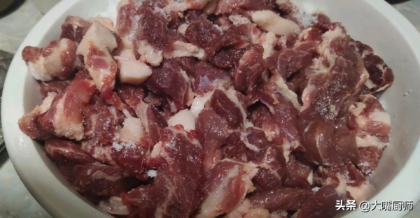 飯店不外傳的臘腸做法，鹹香好吃，不開裂不發黴，放一年也沒問題