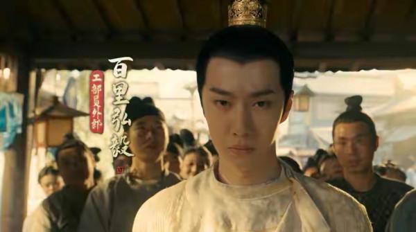 動如“瘋癲”，僵如“面癱”，2021年，就屬你們演得最讓我齣戲