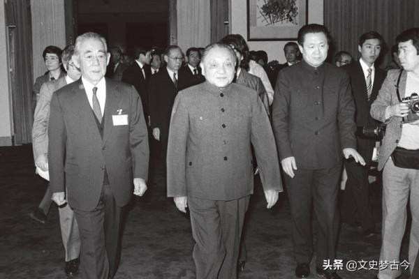 1985年，蘭州軍區經調整，面積佔全國1/3，為何僅部署2個集團軍？