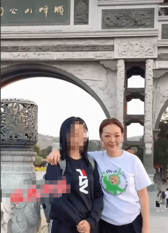 港星扎堆定居內地，張柏芝陳小春定居上海，順德也有不少藝人入住