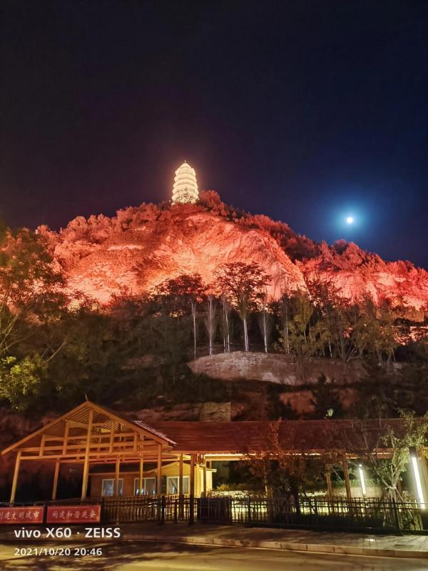 ＂20的泡麵5元一個茶蛋＂多少年沒到國內旅遊了？有色眼鏡該摘了