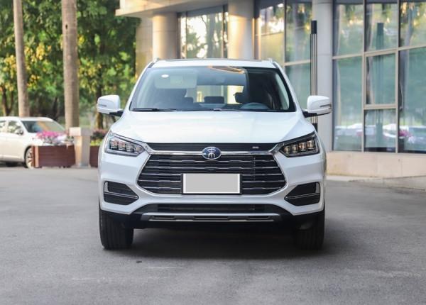 10萬內就可以落地!空間超越同級的大SUV,這兩款很不錯 10萬內就可以落地!空間超越同級的大SUV,這兩款很不錯