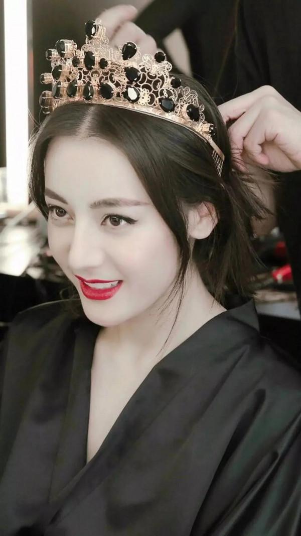 明星桌布迪麗熱巴桌布 明星桌布迪麗熱巴桌布