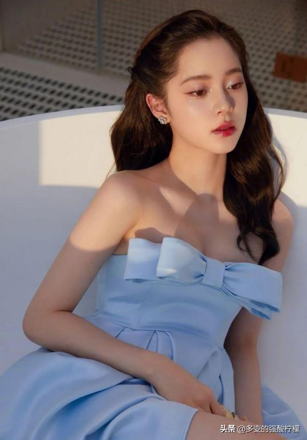 歐陽娜娜鏡頭前與現場表現的天差地別