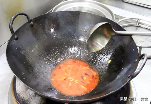 魚塊不只有紅燒，還有香辣做法，廚師長分享做法和技巧，外酥裡嫩