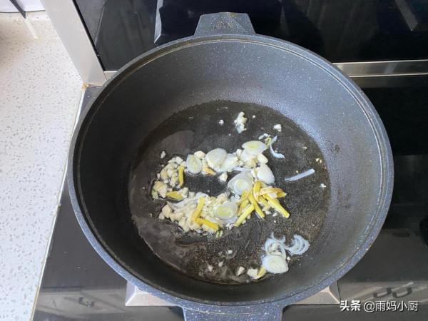 山東家常菜蝦仁豆腐的家常做法,簡單快手又補鈣,鮮香美味又營養 山東家常菜蝦仁豆腐的家常做法,簡單快手又補鈣,鮮香美味又營養