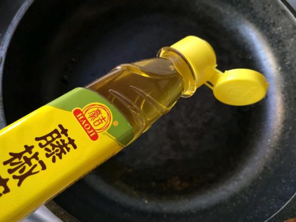 金湯藤椒魚片：鮮香嫩滑，酸辣爽口，家庭版快手菜