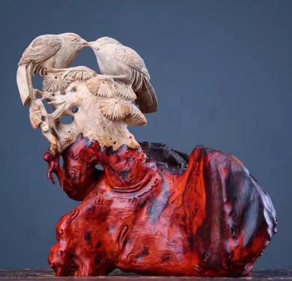 一塊雕刻在木頭上的愛情故事！小葉紫檀木雕&CenterDot;白頭偕老