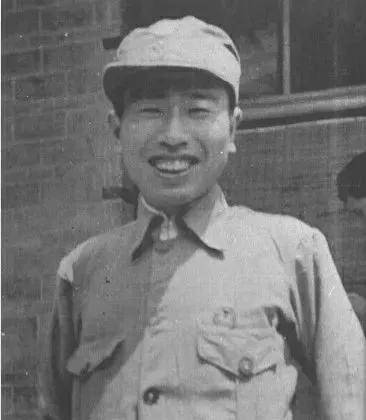 宋任窮上前線半年後,妻子去找毛主席,主席:你是不是怕他變心? 宋任窮上前線半年後,妻子去找毛主席,主席:你是不是怕他變心?