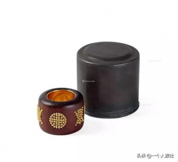 琳琅滿目的扳指