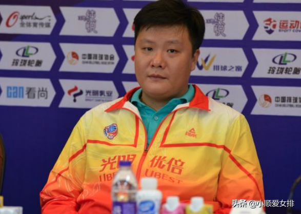 女排選帥王之騰拔得頭籌?三大妙招助球隊以弱勝強,成為球迷新寵 女排選帥王之騰拔得頭籌?三大妙招助球隊以弱勝強,成為球迷新寵