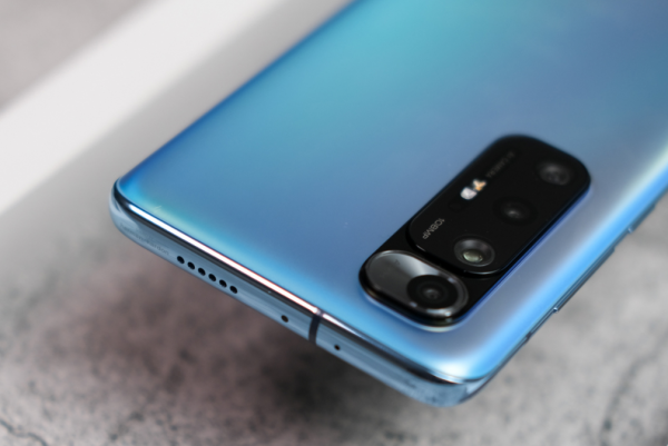 小米10S重回低價，小修小補再戰一年