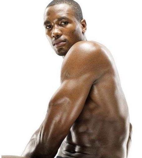 NBA球星的肌肉有多不真實？姚明大腿比腰粗 奧尼爾手臂像充氣