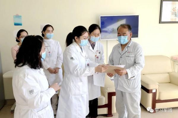 暖心高效！解放軍總醫院推出&OpenCurlyDoubleQuote;下沉式&rdquo;床旁結算服務