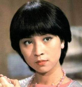 遭遇背叛卻不離婚，隱忍40年得億萬家產，林鳳嬌遠比你想得狠