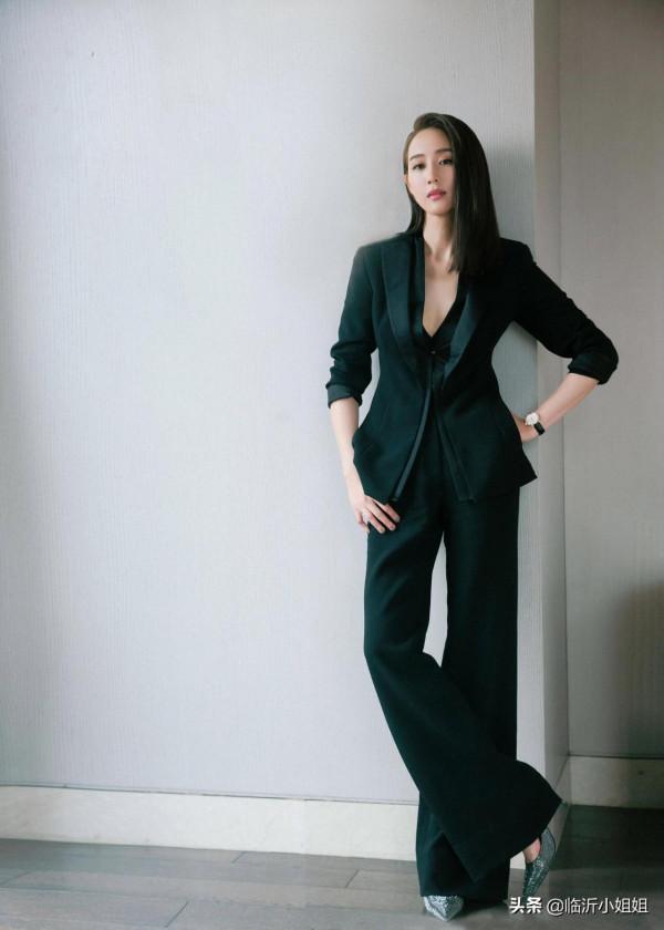 張鈞甯，優雅溫婉的知性美女！才華型藝人的代表，太迷人了