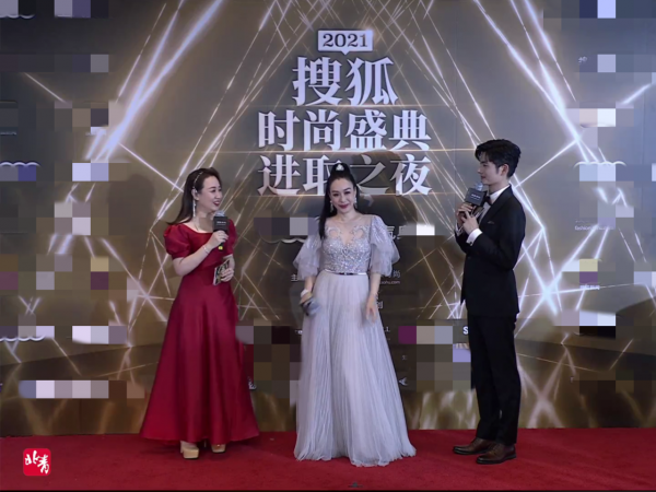 搜狐盛典:阿嬌發福婁藝瀟臉垮,李若彤秀馬甲線,AB壓軸驚豔全場 搜狐盛典:阿嬌發福婁藝瀟臉垮,李若彤秀馬甲線,AB壓軸驚豔全場