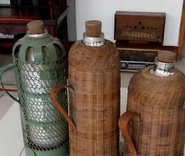 80年代農村常用的10種生活用品，你家還在用嗎？滿滿的回憶