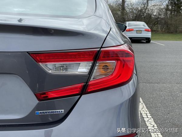 中美雅閣混動對比:國產貴10%全花在面子上了? 中美雅閣混動對比:國產貴10%全花在面子上了?