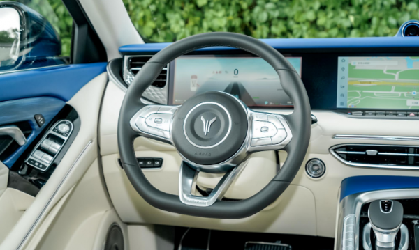 售價31.36萬元起,加速低至4.5s,全面分析嵐圖FREE 售價31.36萬元起,加速低至4.5s,全面分析嵐圖FREE