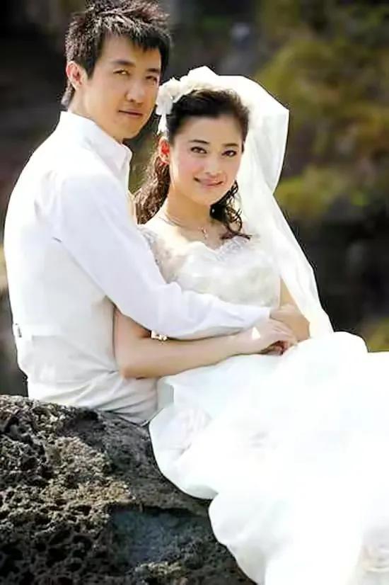 “絕世美人”梅婷的狗血愛情：為導演散盡家財，如今苦盡甘來