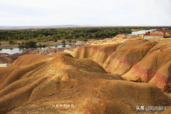 最美的雅丹地貌：五彩灘